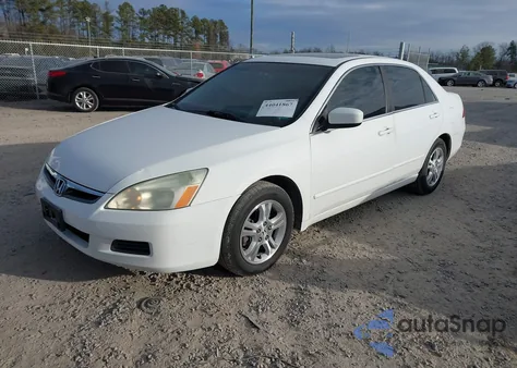 2007 Honda Accord 2.4 Ex из США, поврежденный, VIN 1HGCM56857A182697